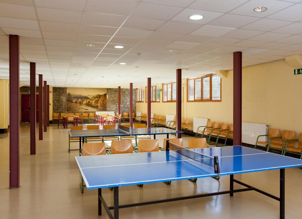 Alberg La Molina Xanascat Ngoại thất bức ảnh